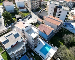immobilien-zum-verkauf-in-montenegro-mit-meerblick