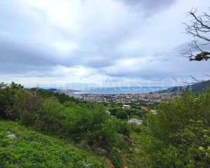 immobilien-zum-verkauf-in-montenegro-mit-meerblick