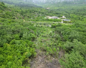 immobilien-zum-verkauf-in-montenegro-mit-meerblick