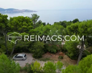 House in Bar, Montenegro with sea view in the forest