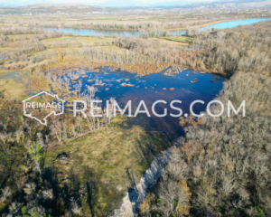Road leading directly to the water - Accessible waterfront property in Stoj, Ulcinj, Montenegro