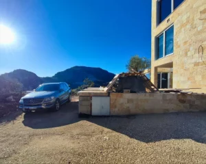 For sale: Pool in front of the house with ample parking space, mountain, and sea view in Sutomore, Montenegro