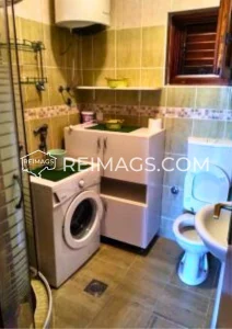 Immobilien in Bar, Haus mit Meerblick