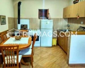 Immobilien in Bar, Haus mit Meerblick