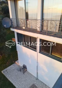 Real estate in Stari Bar with sea view