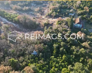 immobilien-zum-verkauf-in-utjehu-montenegro-mit-meerblick