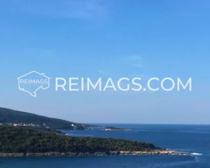 Immobilie zum Verkauf in Dobre Vode, Montenegro mit Meerblick und Pool