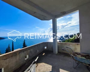immobilie-zum-verkauf-mit-meerblick-in-montenegro