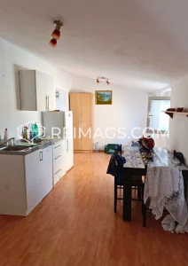 immobilien-zum-verkauf-in-montenegro-mit-meerblick