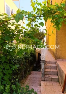 immobilien-zum-verkauf-in-montenegro-mit-meerblick