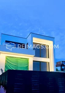 immobilien-zum-verkauf-in-montenegro-mit-meerblick