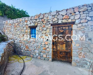 immobilien-zum-verkauf-in-montenegro-mit-meerblick